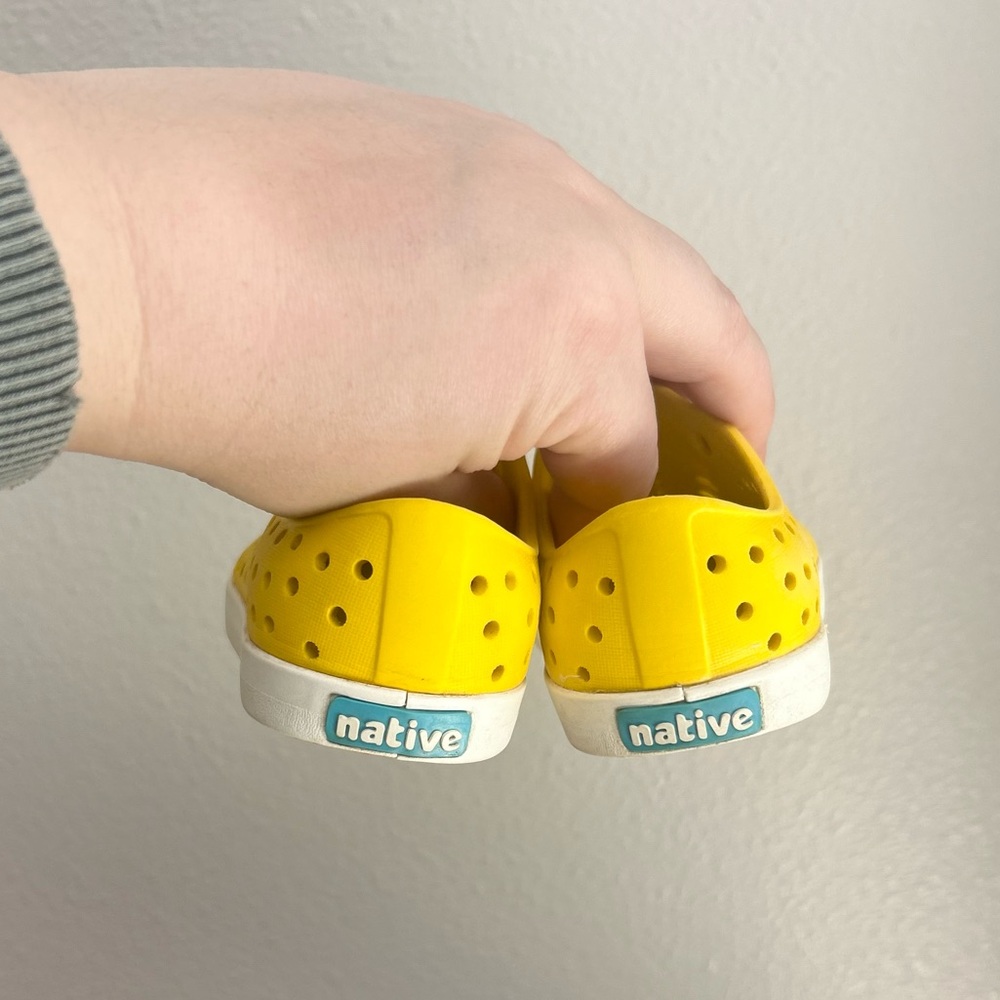Native Shoes - Picture 4 of 6
